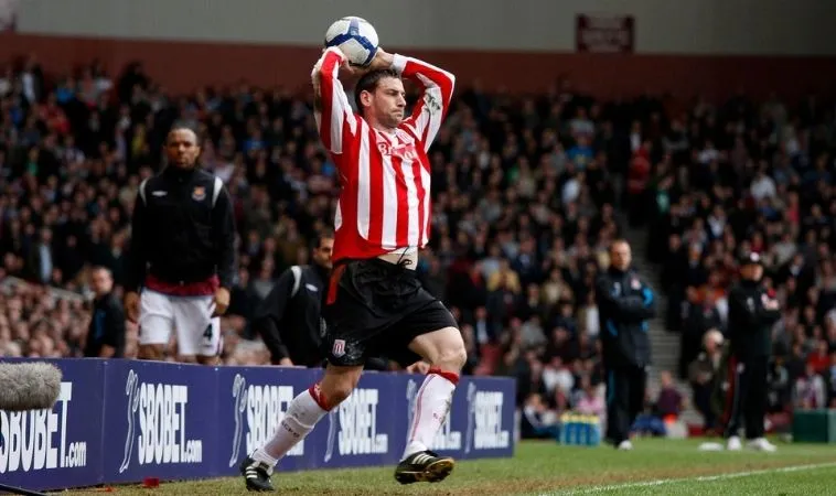 Bí Quyết Chơi Kèo Ném Biên Bóng Đá Như Một Chuyên Gia 1 kèo ném biên